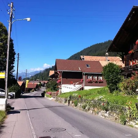 Im 4-sterne Ueber Interlaken-thunersee