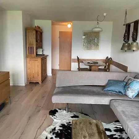 Apartment Im 4-sterne Ueber Interlaken-thunersee Sundlauenen